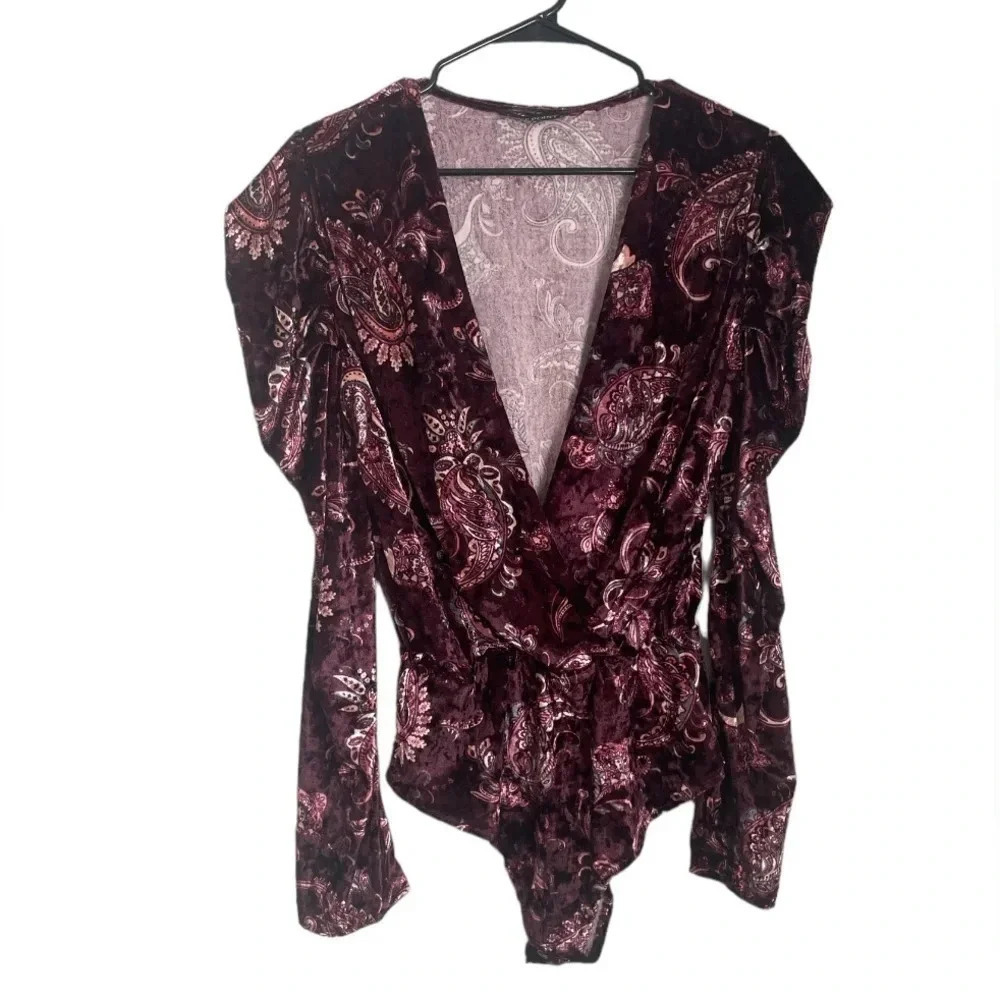 Love Point Velvet Jumper. Dark maroon size large snap button closure.